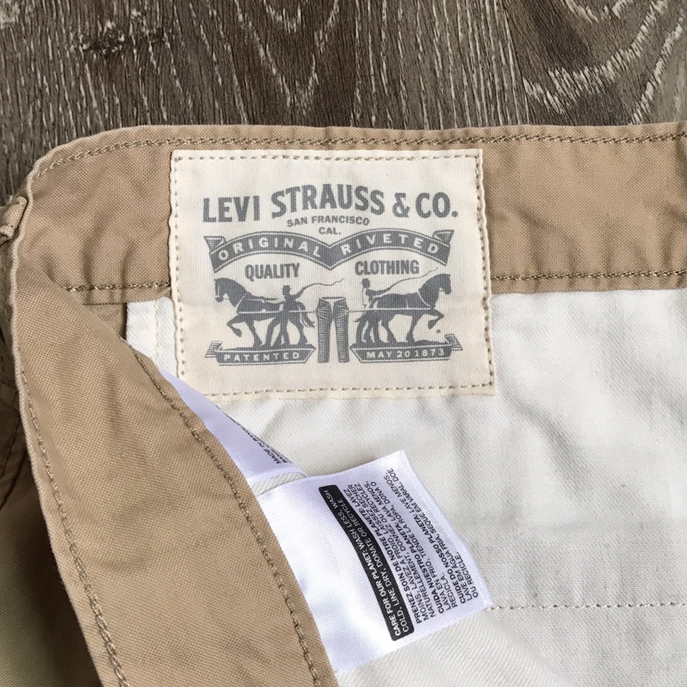 Levi’s - Picture 8 of 16